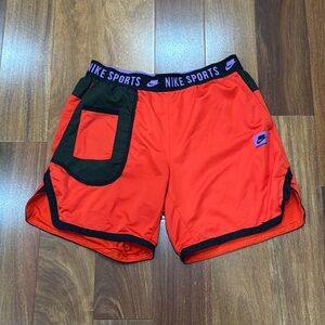 Men's Nike Sport Clash Graphic Shorts, Red, M BV3249-634